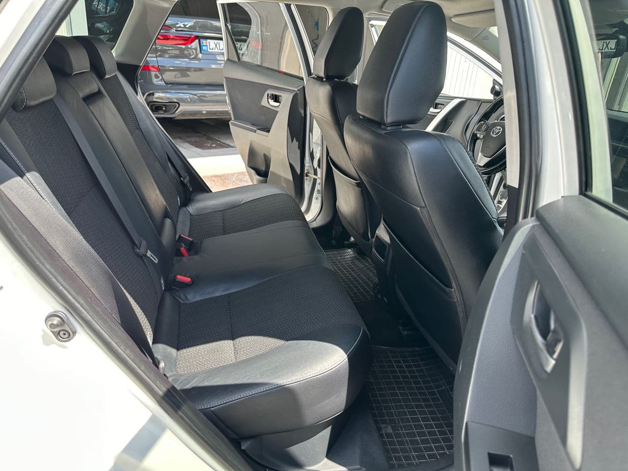 Toyota Auris 2013 — Миниатюра 17