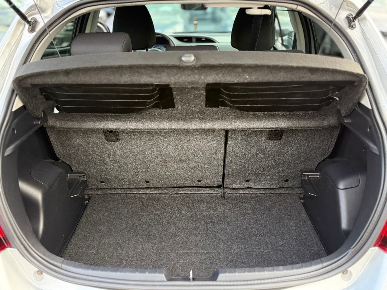 Toyota Yaris 2016 — Миниатюра 5
