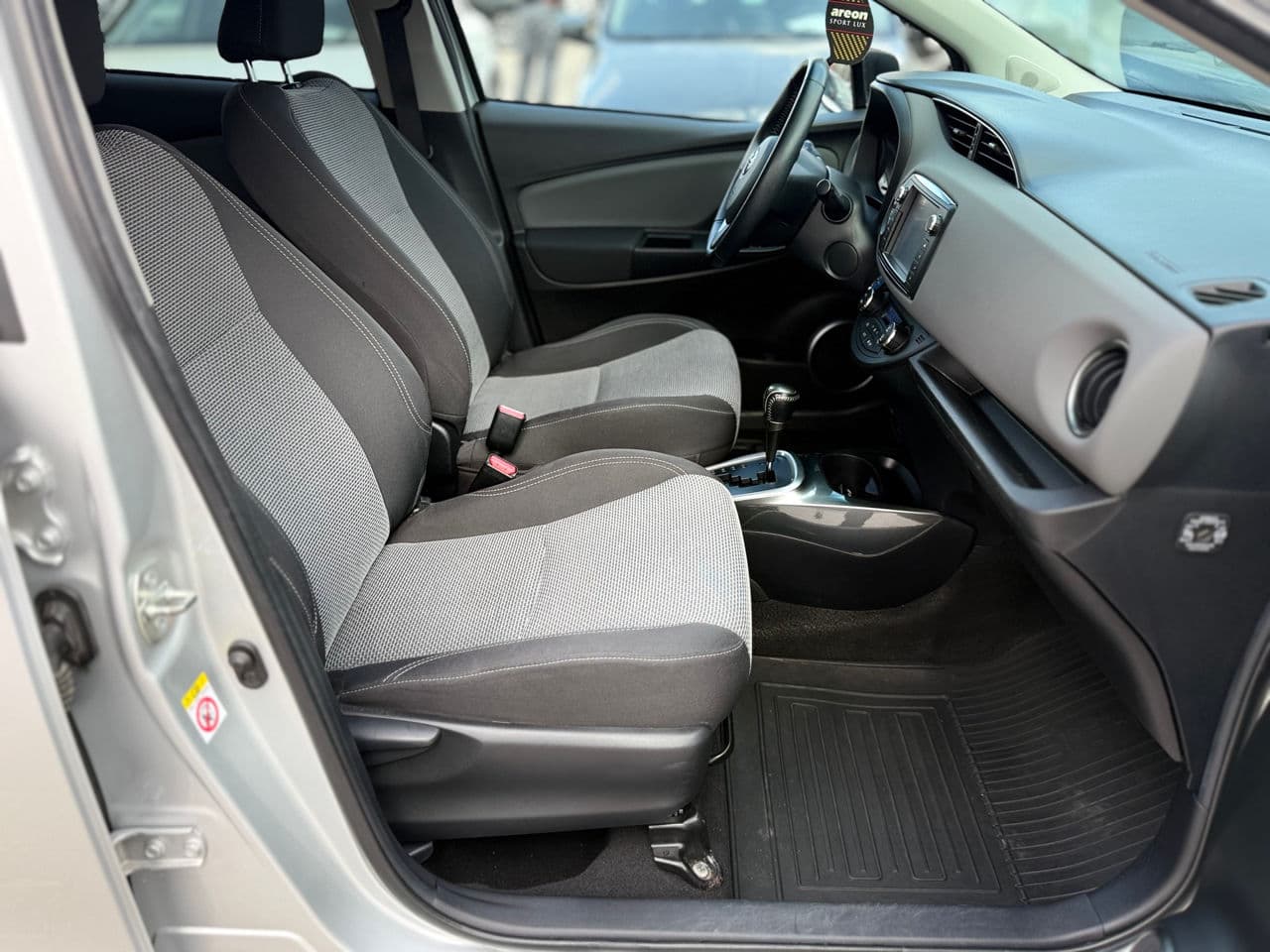 Toyota Yaris 2016 — Миниатюра 17