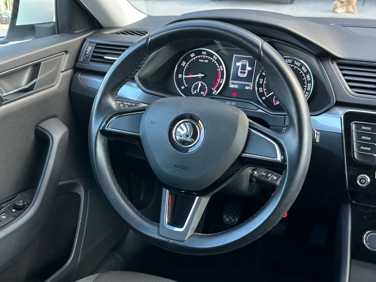 Skoda Superb 2019 — Миниатюра 9