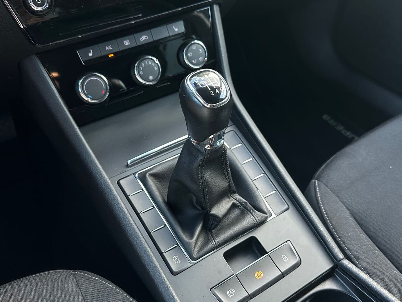 Skoda Superb 2019 — Миниатюра 14
