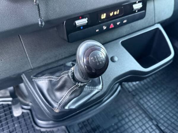 Mercedes Sprinter 2019 — Миниатюра 13