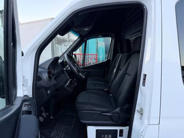 Mercedes Sprinter 2019 — Миниатюра 4