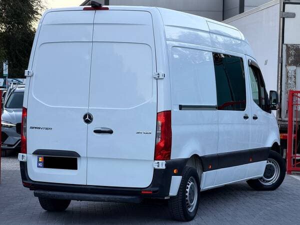 Mercedes Sprinter 2019 — Миниатюра 3