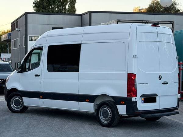 Mercedes Sprinter 2019 — Миниатюра 2