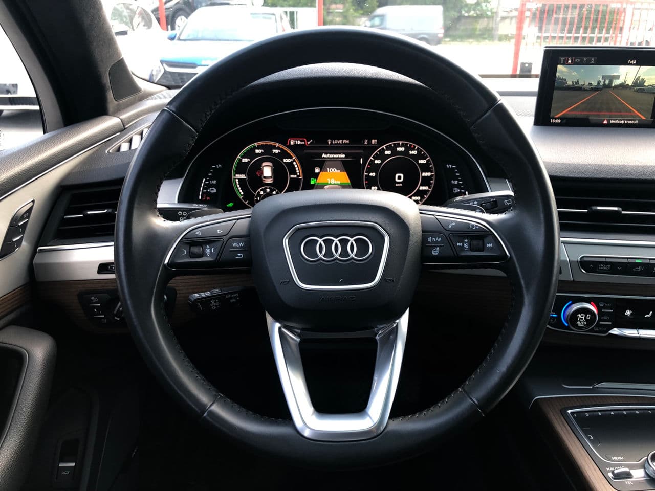 Audi Q7 E-Tron 2018 — Миниатюра 9
