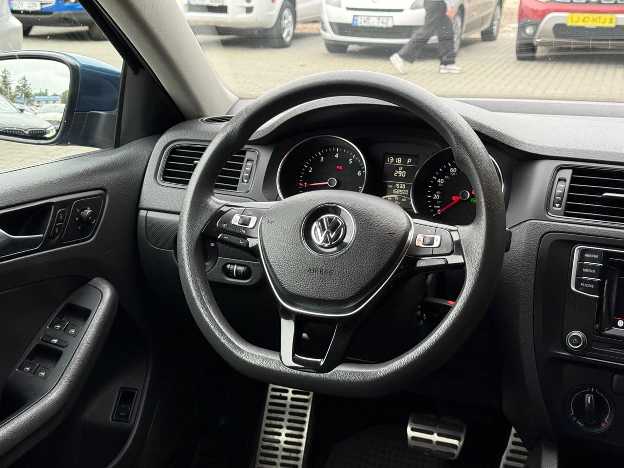 Volkswagen Jetta 2016 — Миниатюра 9