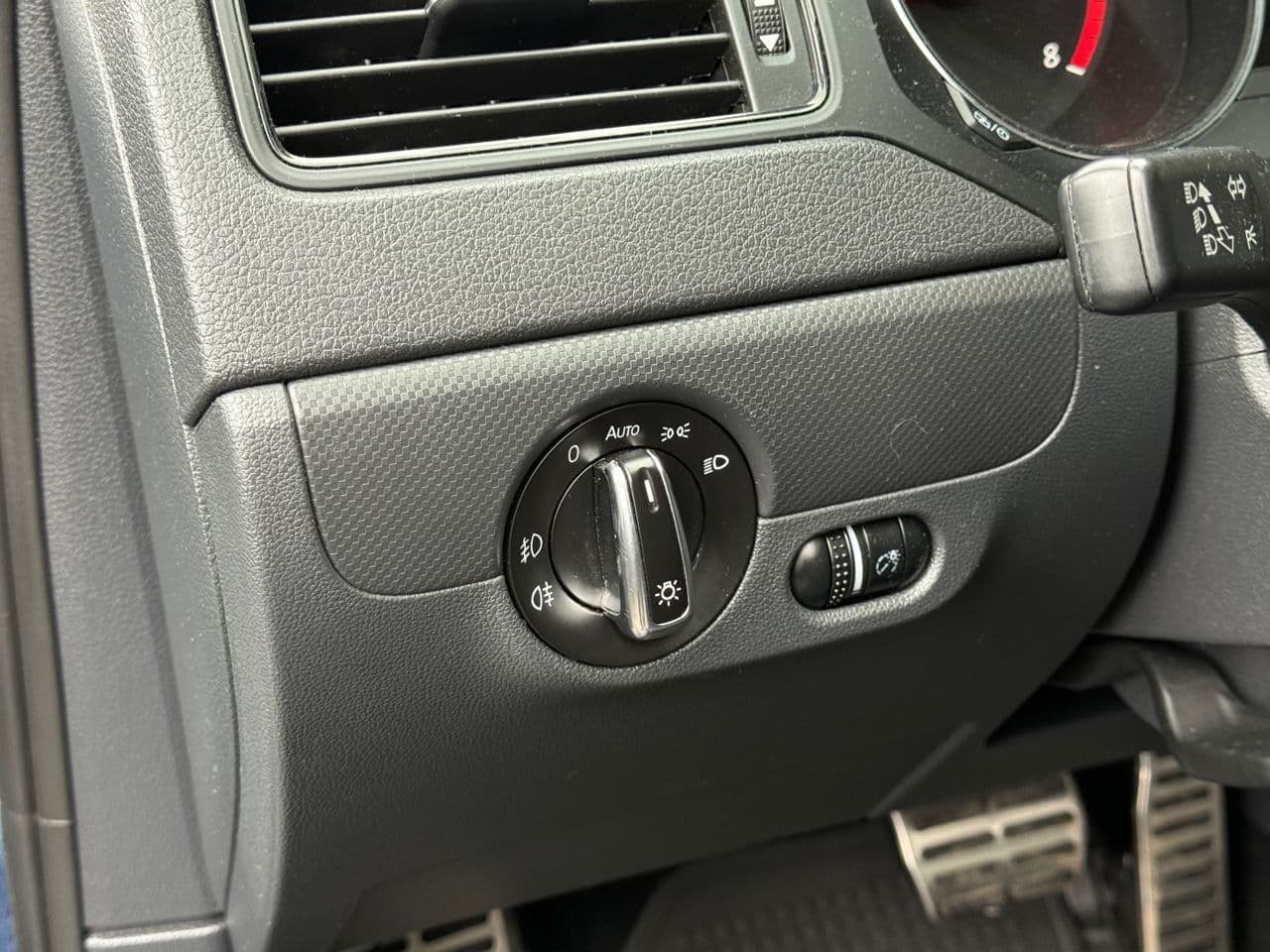 Volkswagen Jetta 2016 — Миниатюра 7