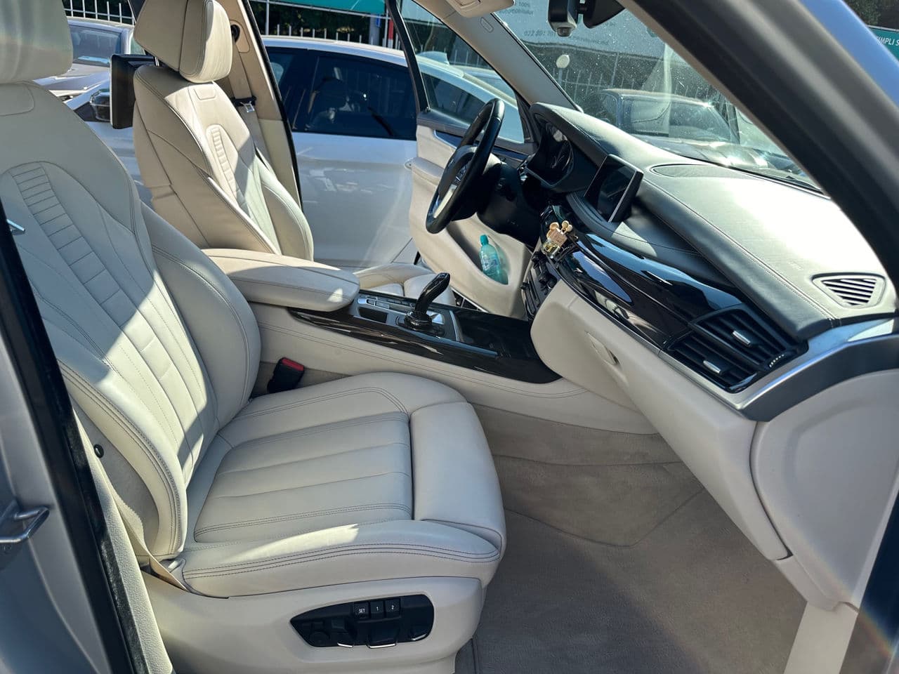BMW X5 4.0e 2016 — Миниатюра 15