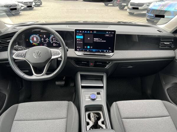 Volkswagen Tiguan 2024 — Миниатюра 8