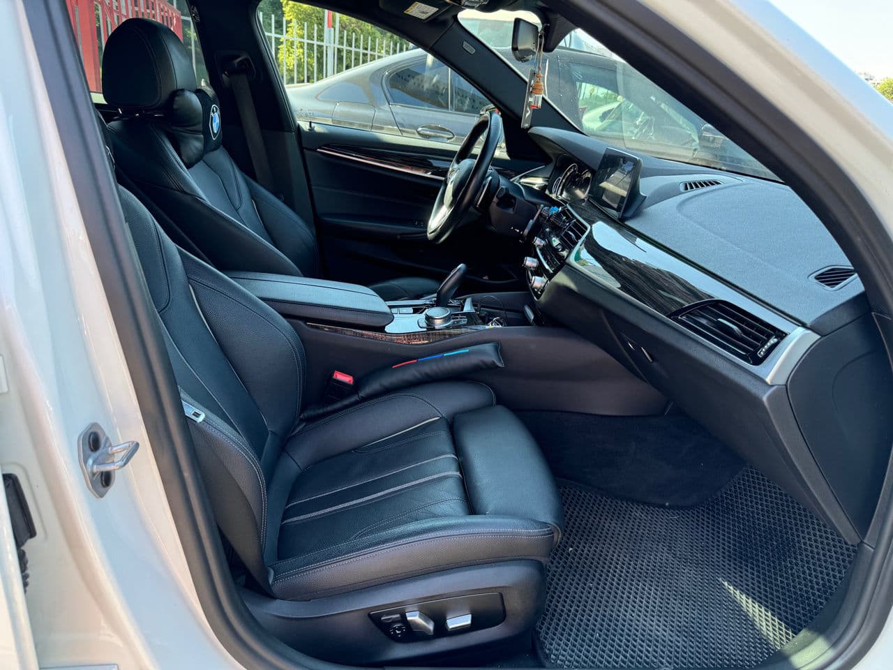 BMW 530 2017 — Миниатюра 14