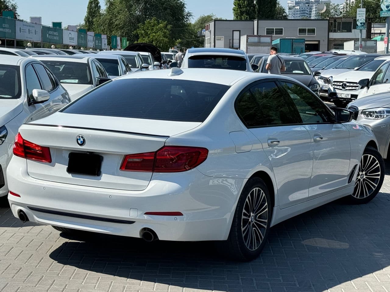 BMW 530 2017 — Миниатюра 3