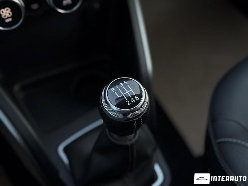 Dacia Duster 2019 — Миниатюра 12