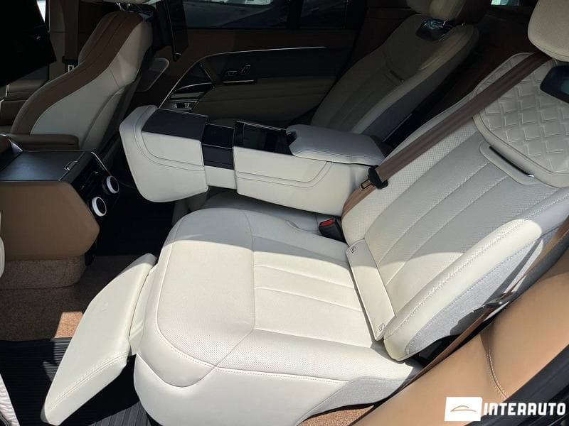 Land Rover Range Rover Vogue 2023 — Миниатюра 23