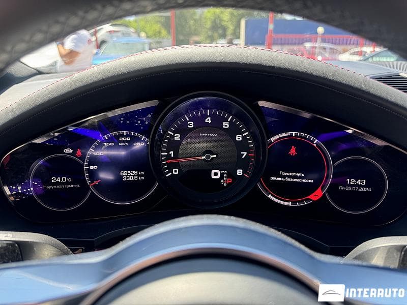 Porsche Cayenne Coupe 2021 — Миниатюра 17