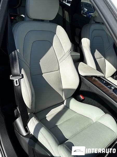 Volvo XC 60 2018 — Миниатюра 14