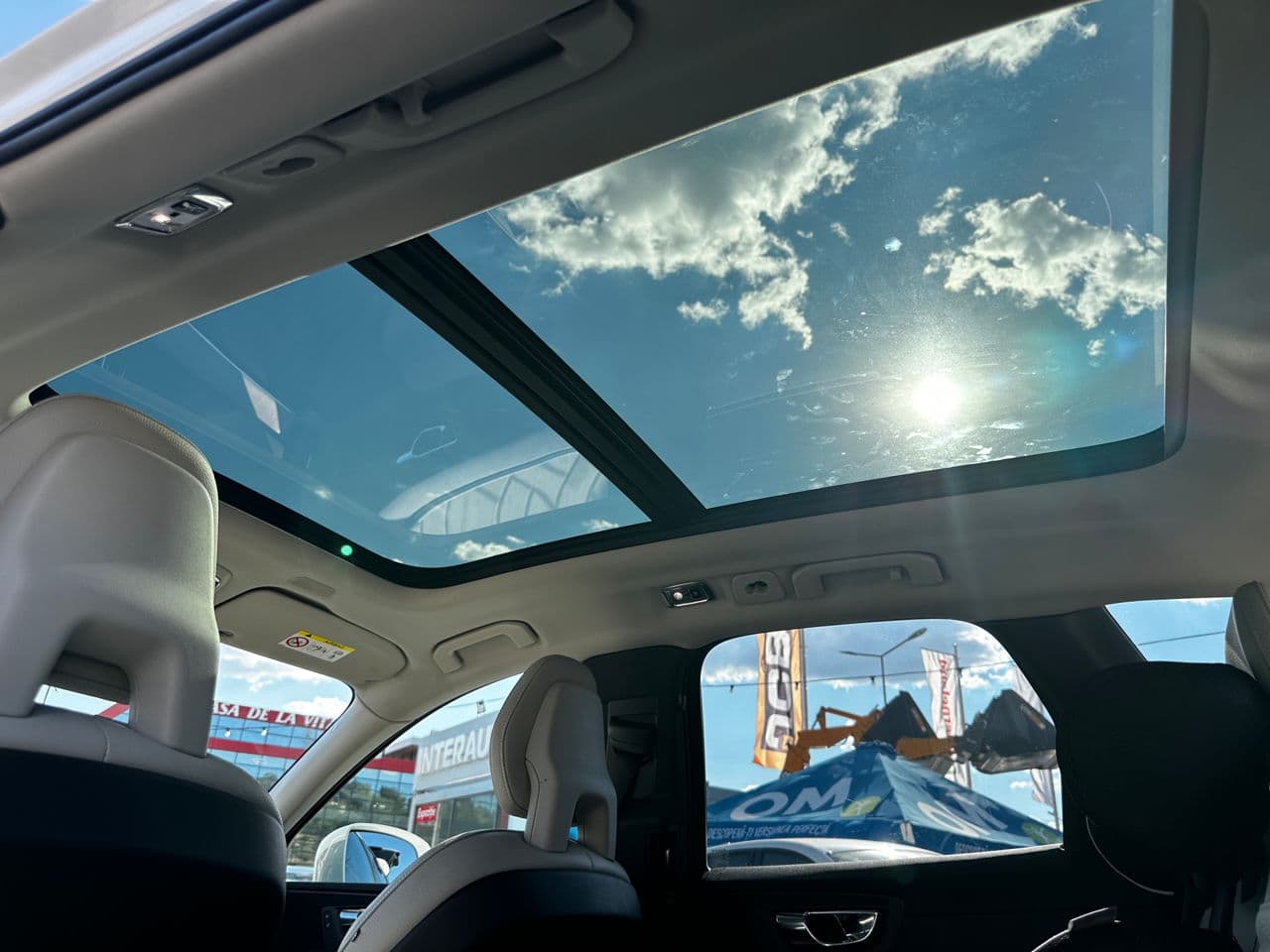 Volvo XC 60 2018 — Миниатюра 13