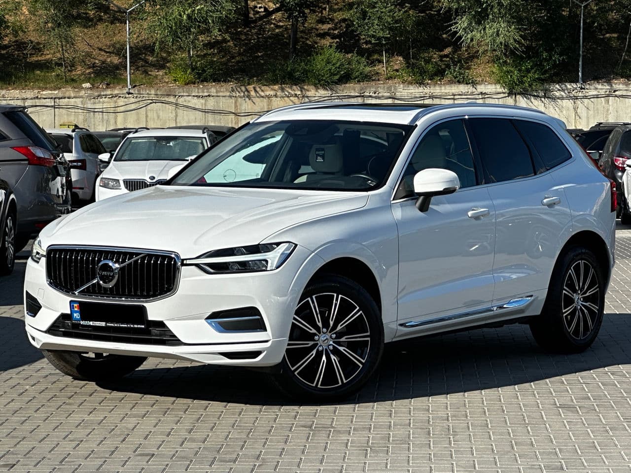 Volvo XC 60 2018 — Миниатюра 2