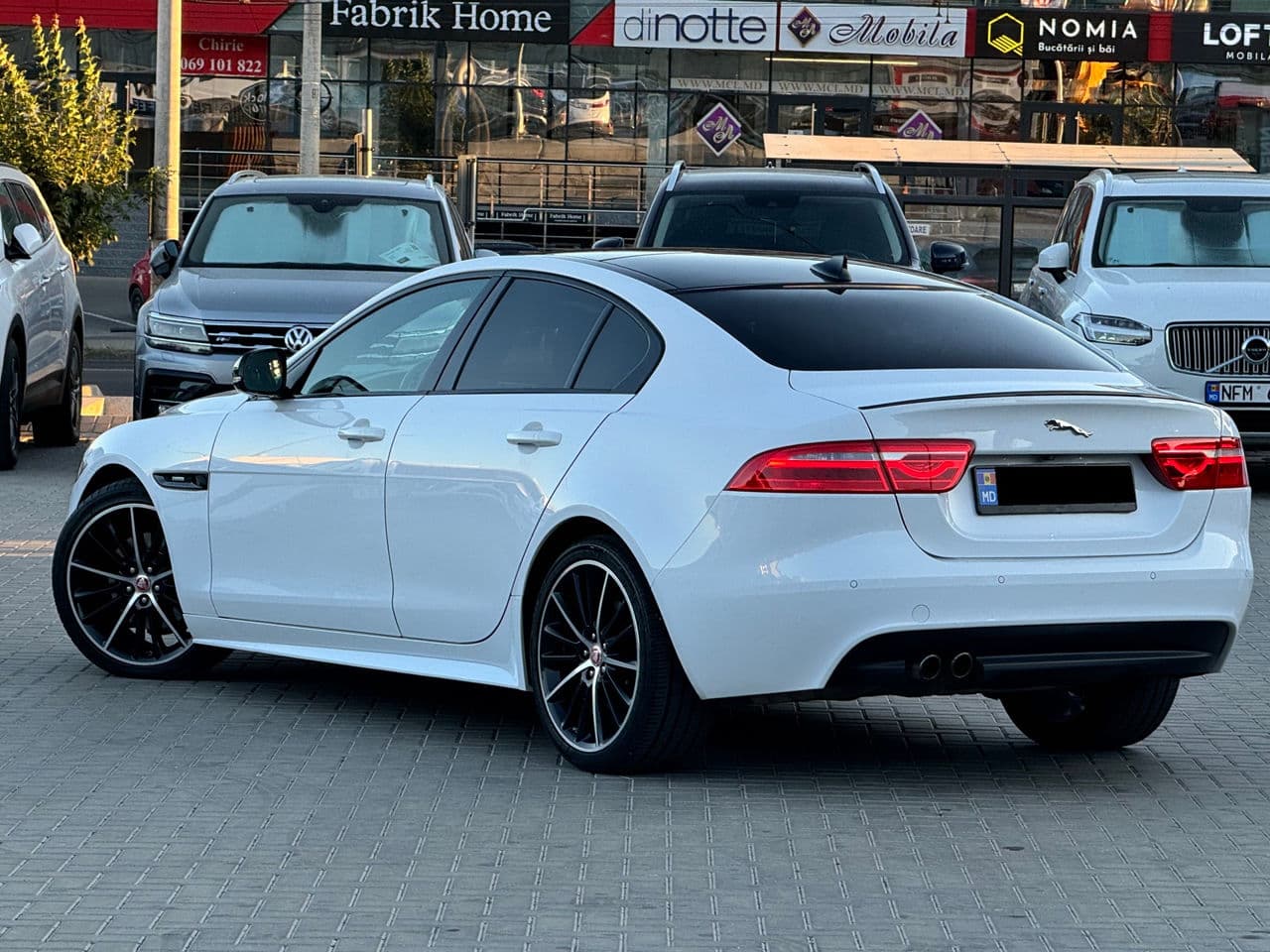 Jaguar XE 2016 — Миниатюра 4