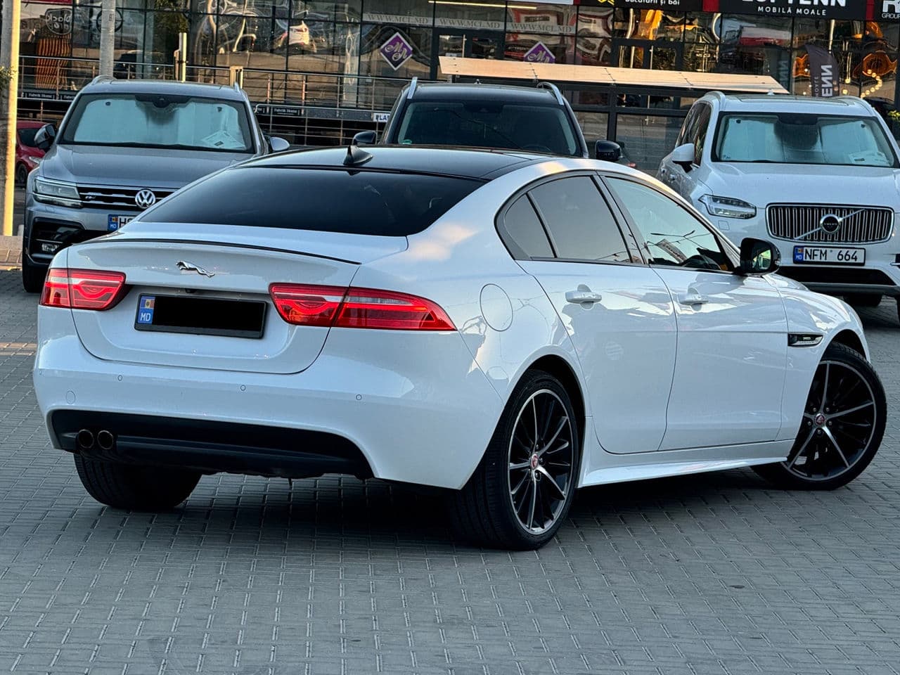 Jaguar XE 2016 — Миниатюра 3