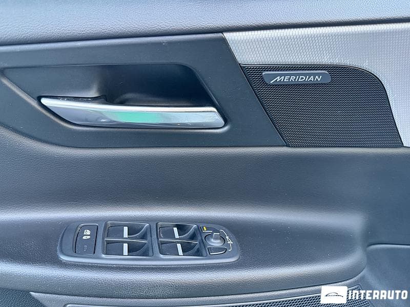 Jaguar XE 2016 — Миниатюра 21
