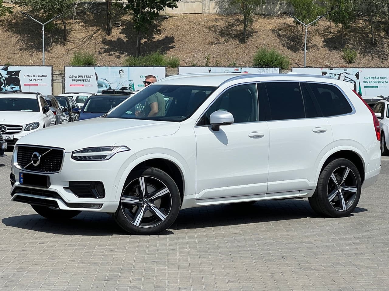 Volvo XC 90 2016 — Миниатюра 2