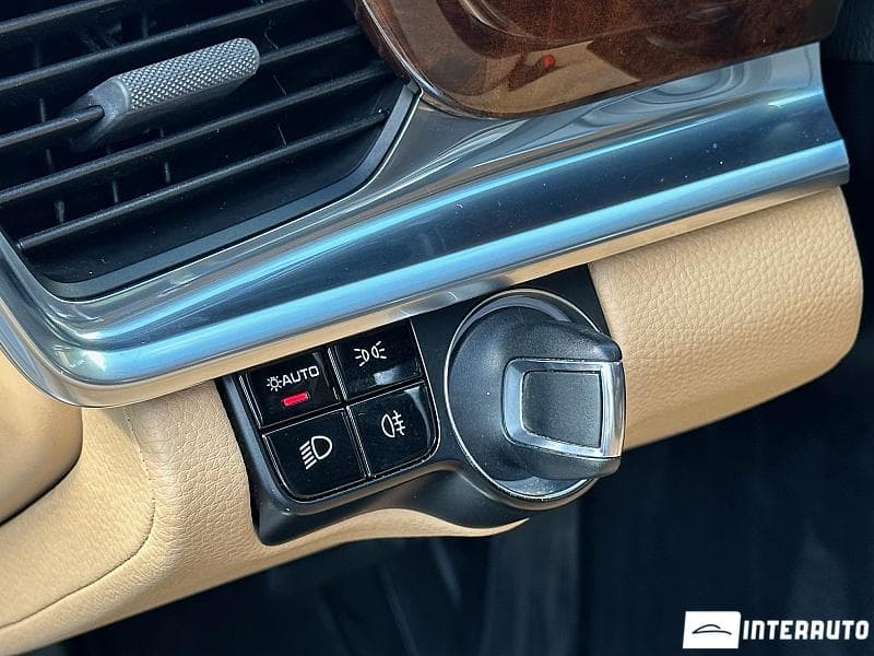 Porsche Panamera 2017 — Миниатюра 10
