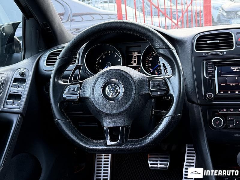 Volkswagen Golf R 2010 — Миниатюра 9