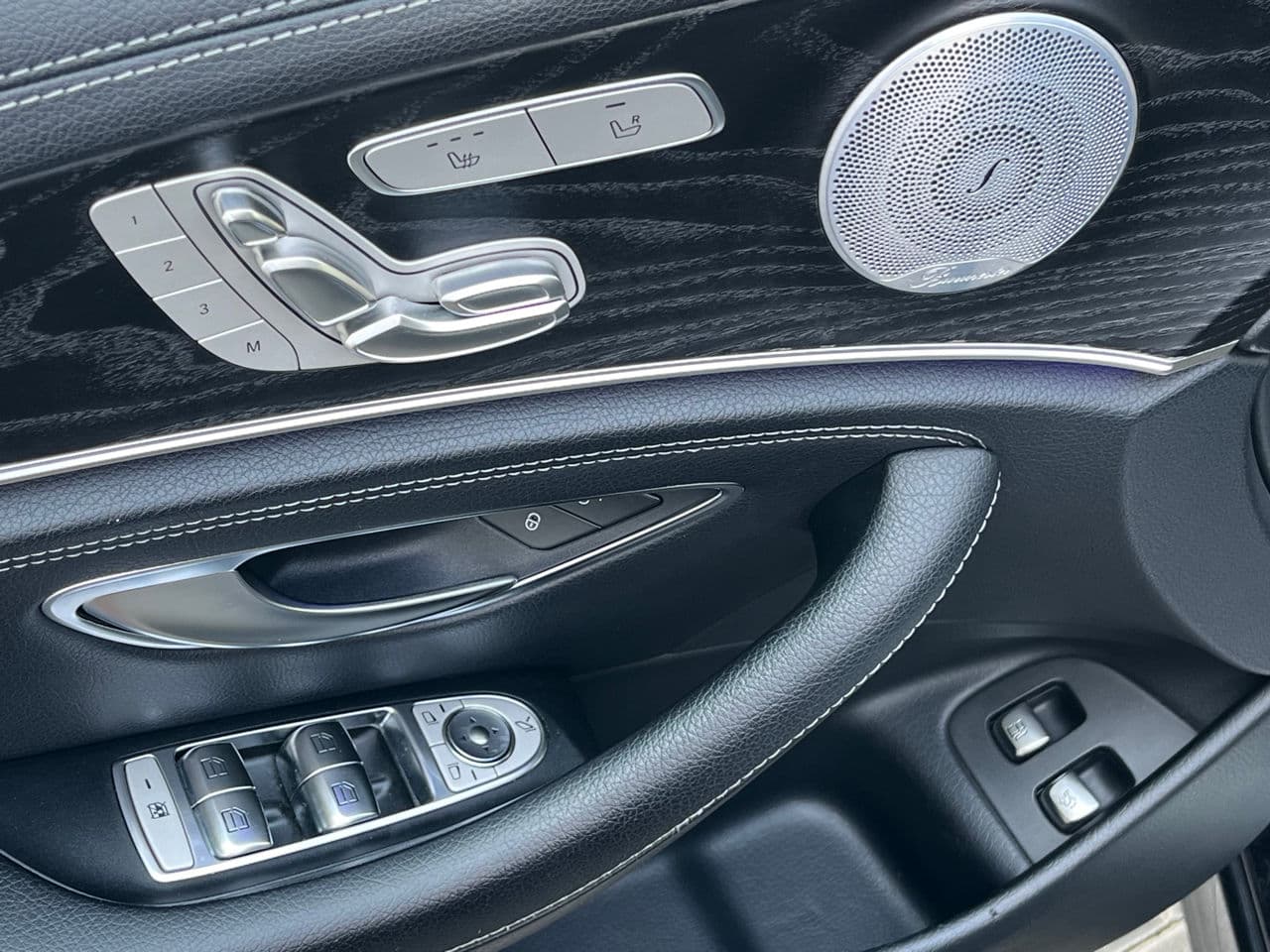 Mercedes E 300e 2019 — Миниатюра 9