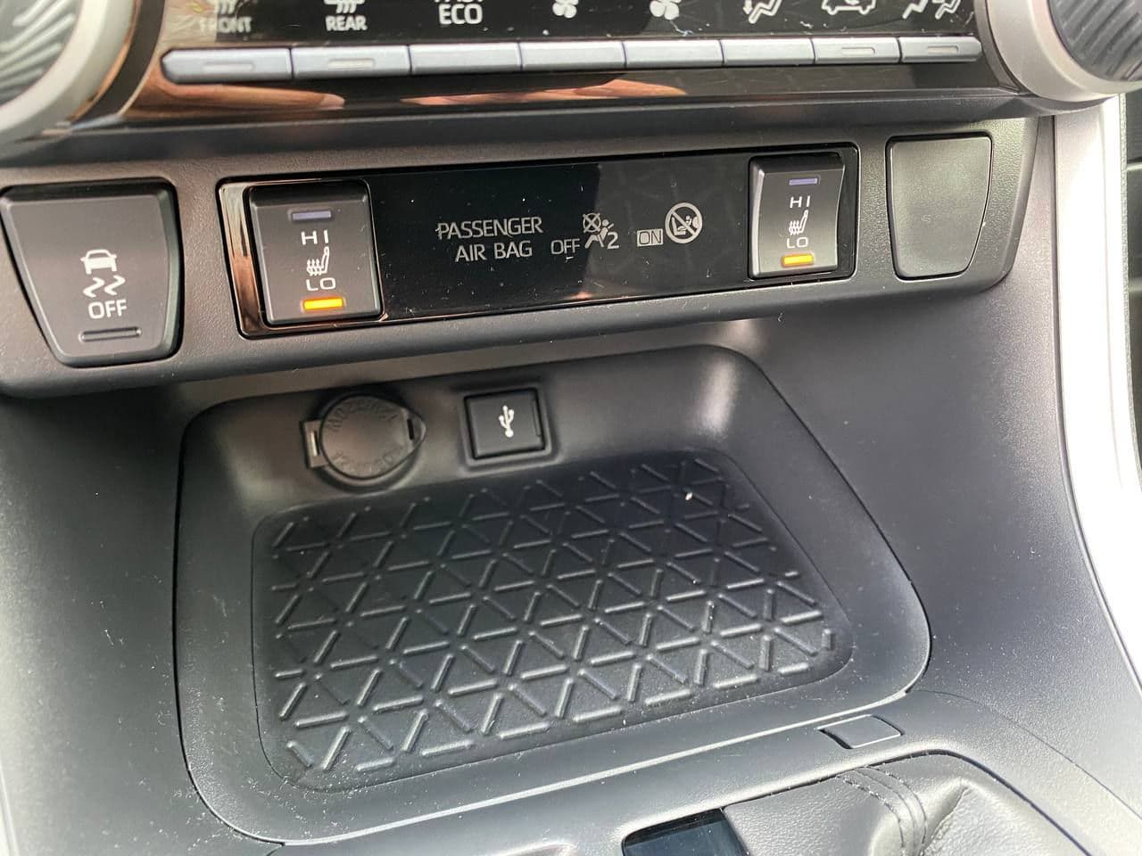 Toyota Rav-4 2022 — Миниатюра 13