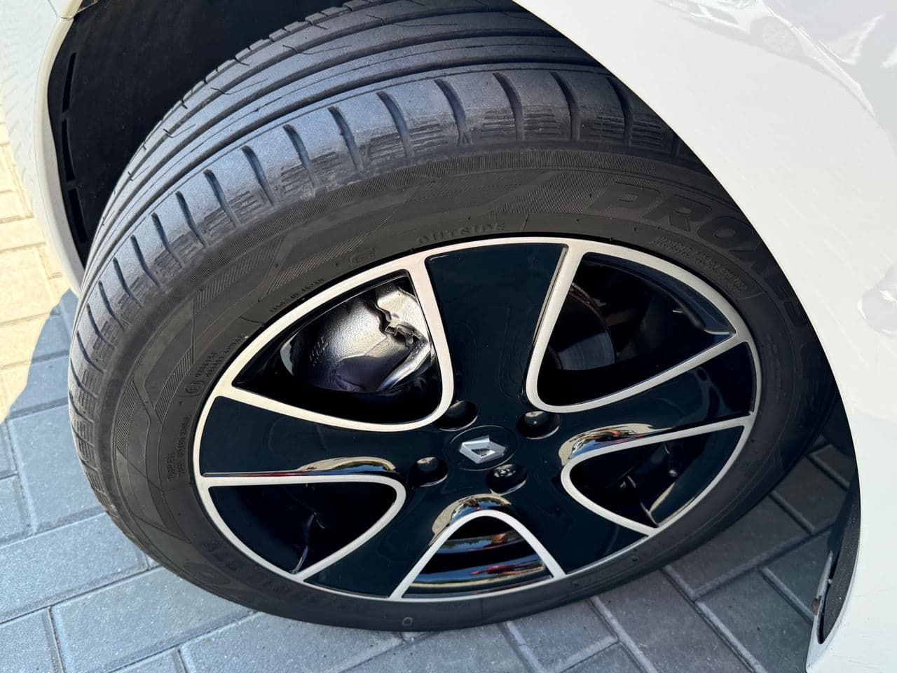 Renault Clio 2015 — Миниатюра 16