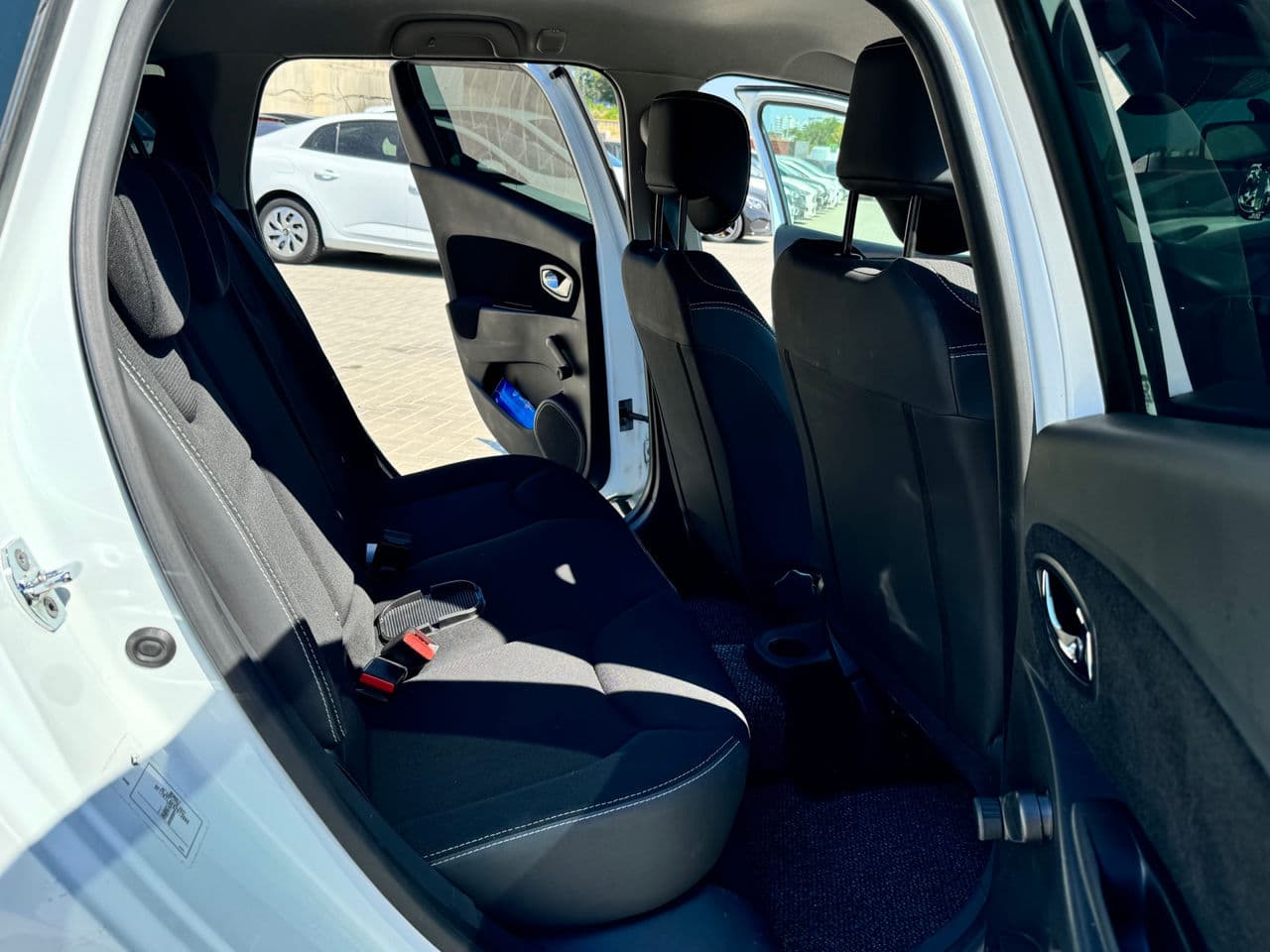 Renault Clio 2015 — Миниатюра 14