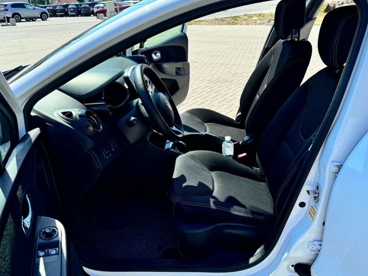Renault Clio 2015 — Миниатюра 5