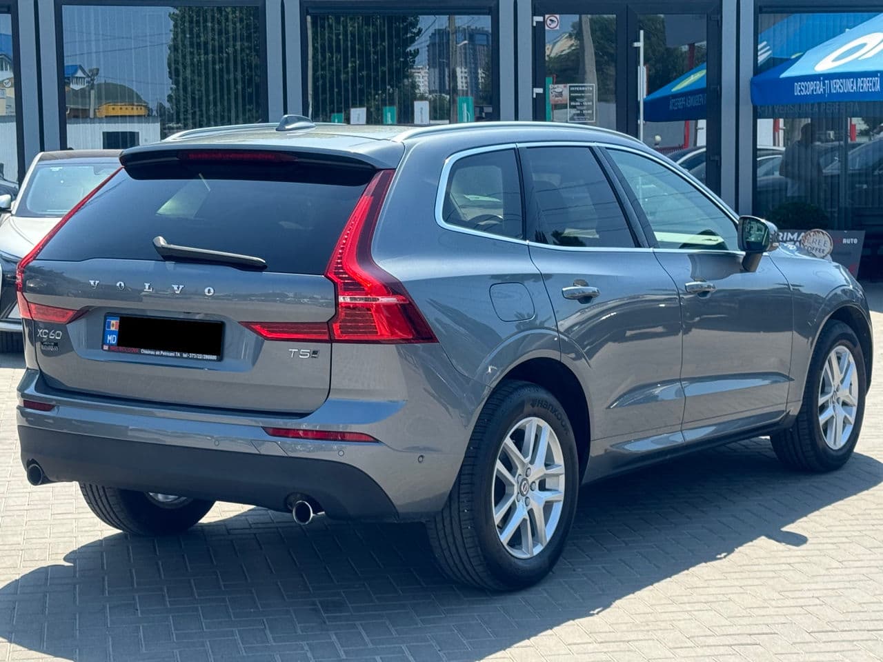 Volvo XC 60 2018 — Миниатюра 3