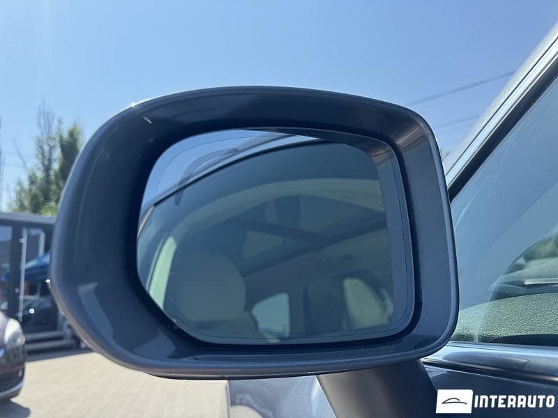 Volvo XC 60 2018 — Миниатюра 7