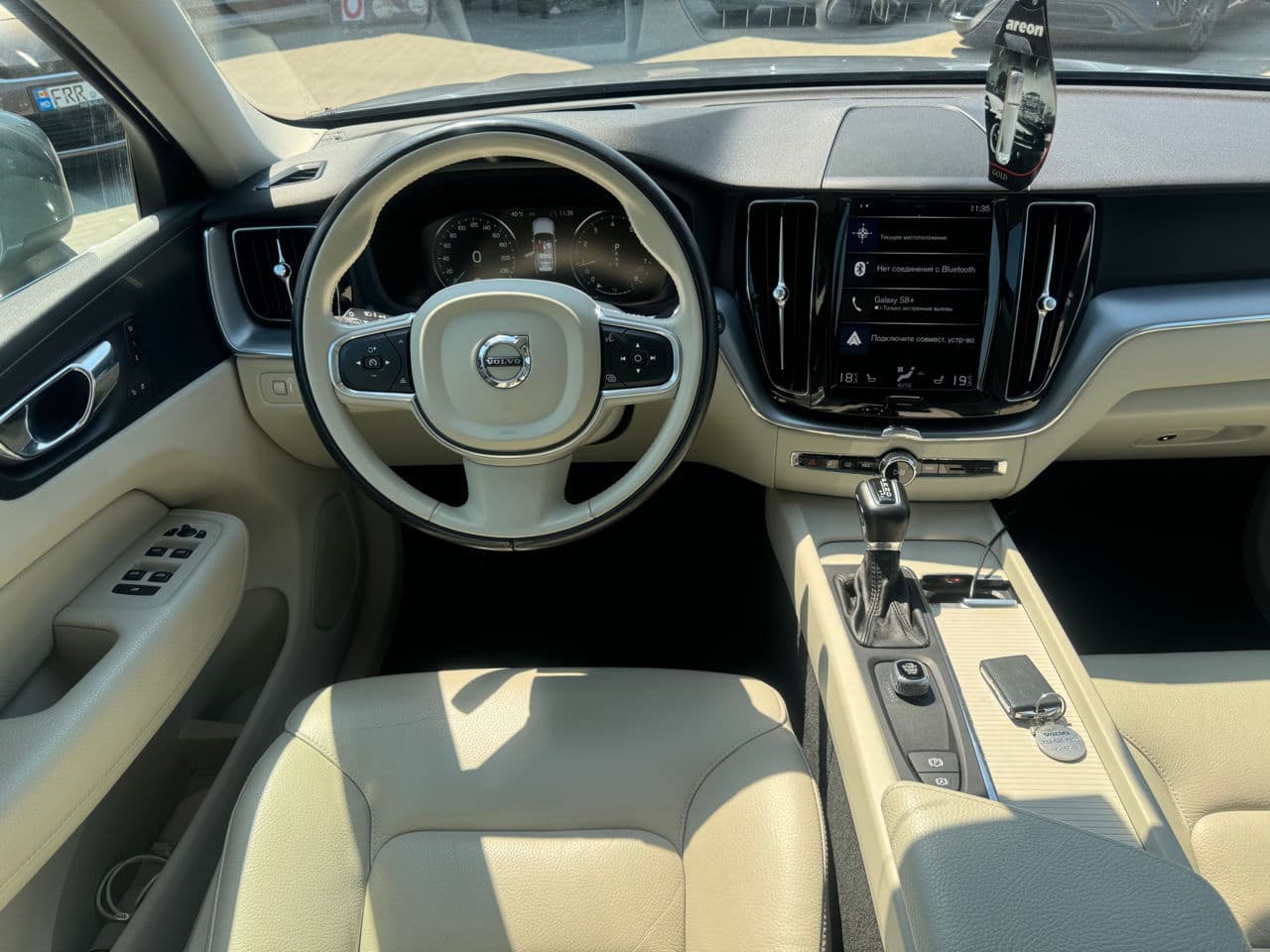 Volvo XC 60 2018 — Миниатюра 14