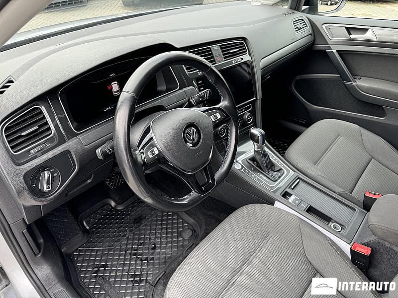Volkswagen e-Golf 2019 — Миниатюра 12
