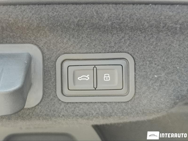 Audi A8 2015 — Миниатюра 23