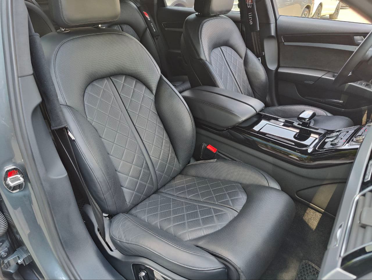 Audi A8 2015 — Миниатюра 8