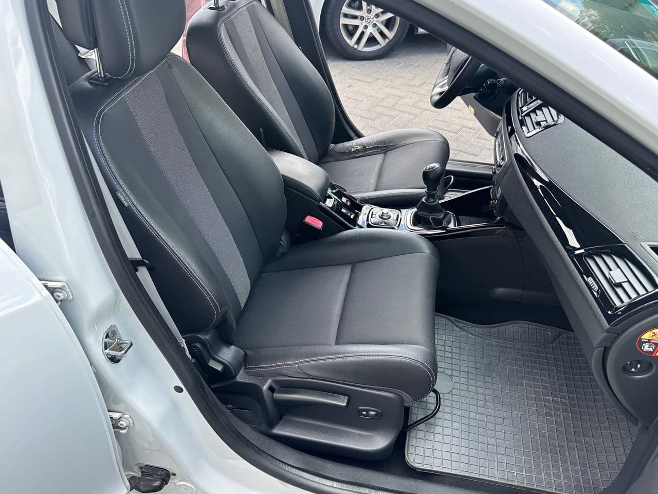 Renault Megane 2012 — Миниатюра 5