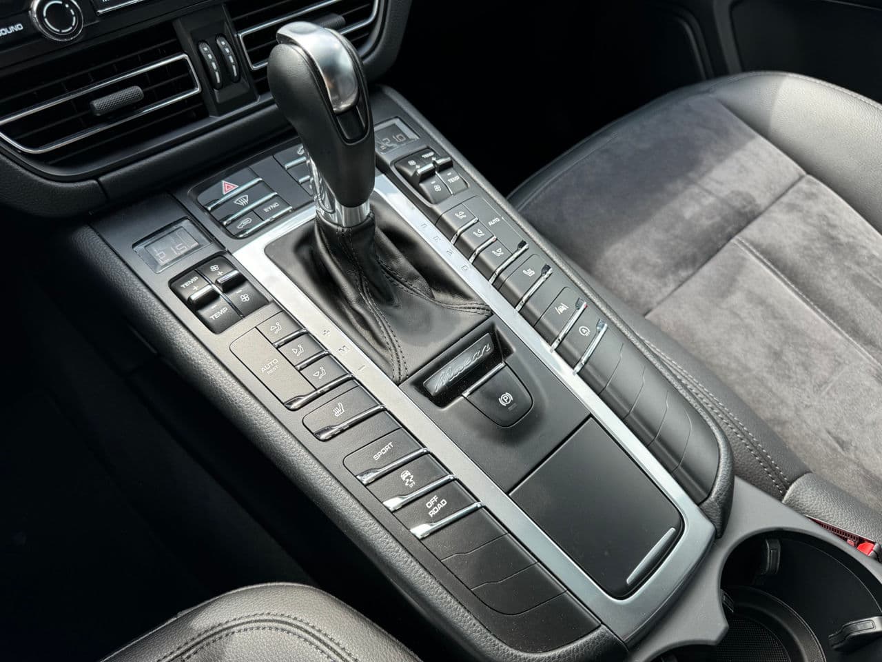 Porsche Macan 2019 — Миниатюра 17