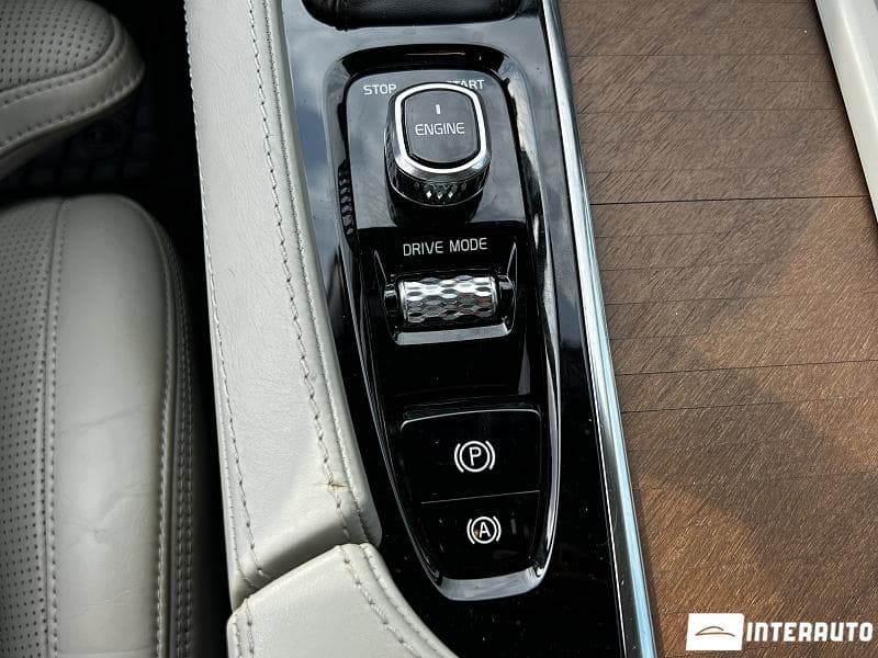 Volvo XC 90 2017 — Миниатюра 14