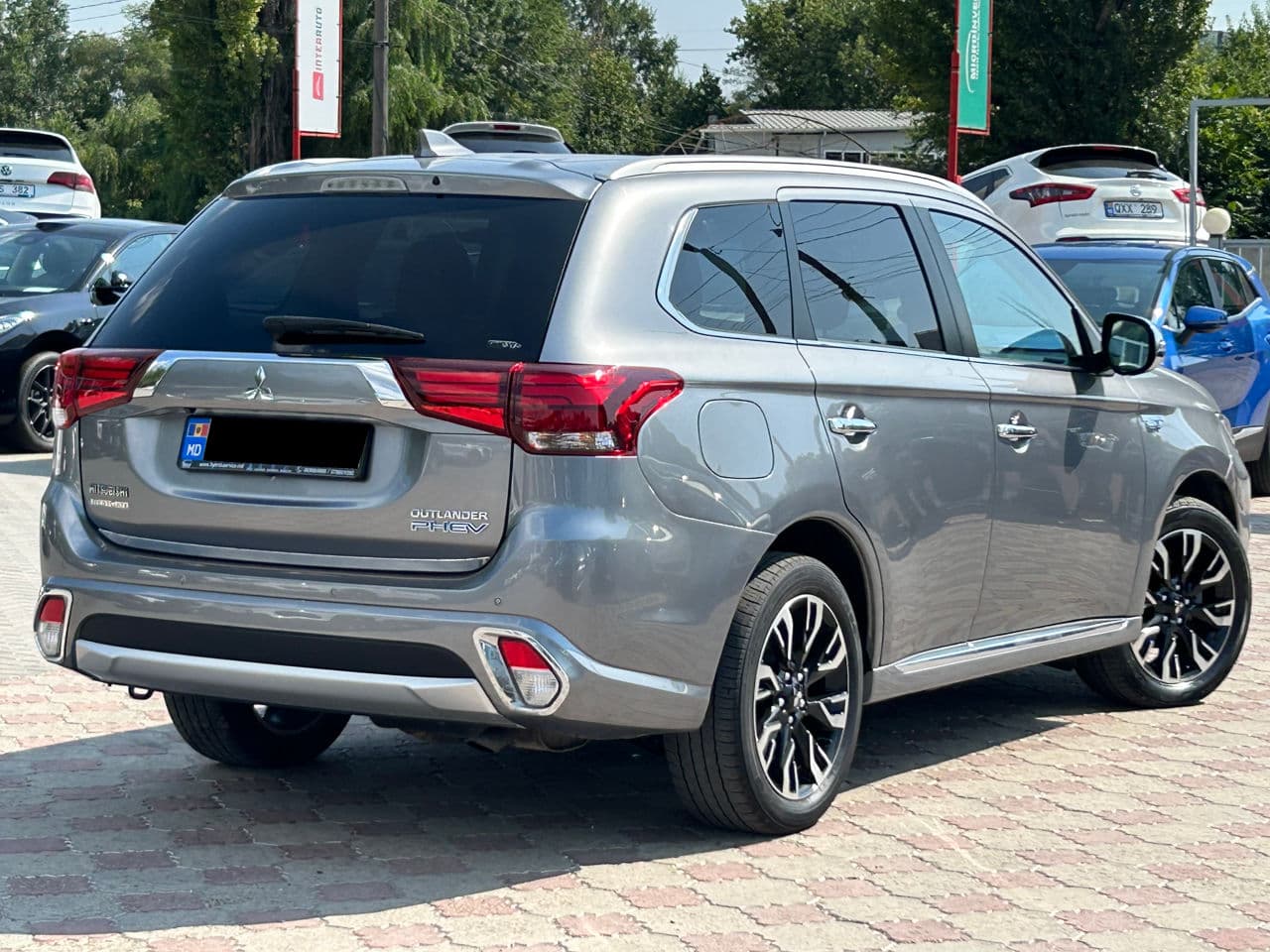 Mitsubishi Outlander 2017 — Миниатюра 3