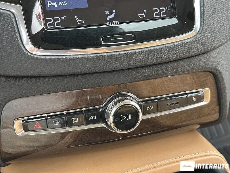 Volvo XC 90 2015 — Миниатюра 11