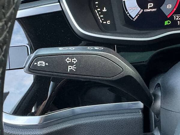 2020 Audi Q3 — Miniatură 10