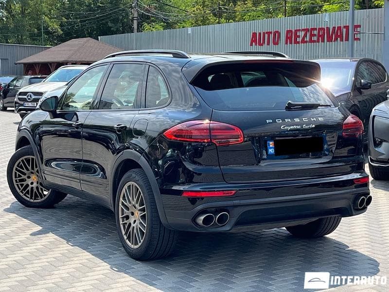Porsche Cayenne S Hybrid 2015 — Миниатюра 2