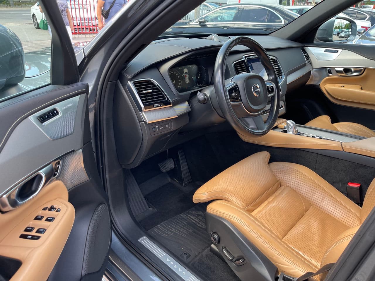 Volvo XC 90 2017 — Миниатюра 8