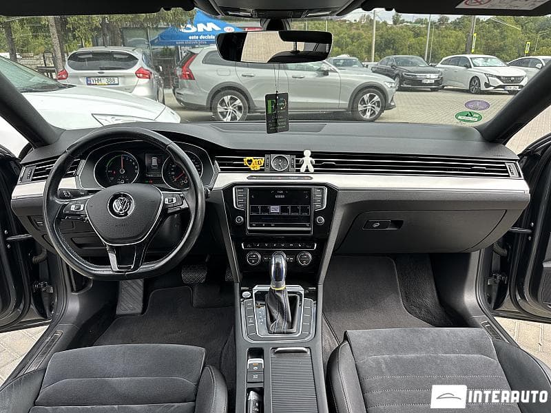 Volkswagen Passat GTE 2016 — Миниатюра 6