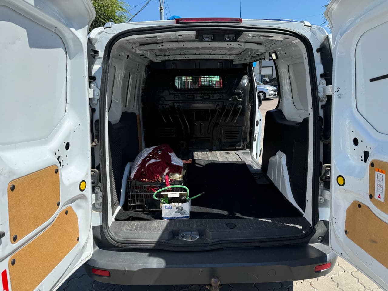 Ford Transit Connect 2015 — Миниатюра 16