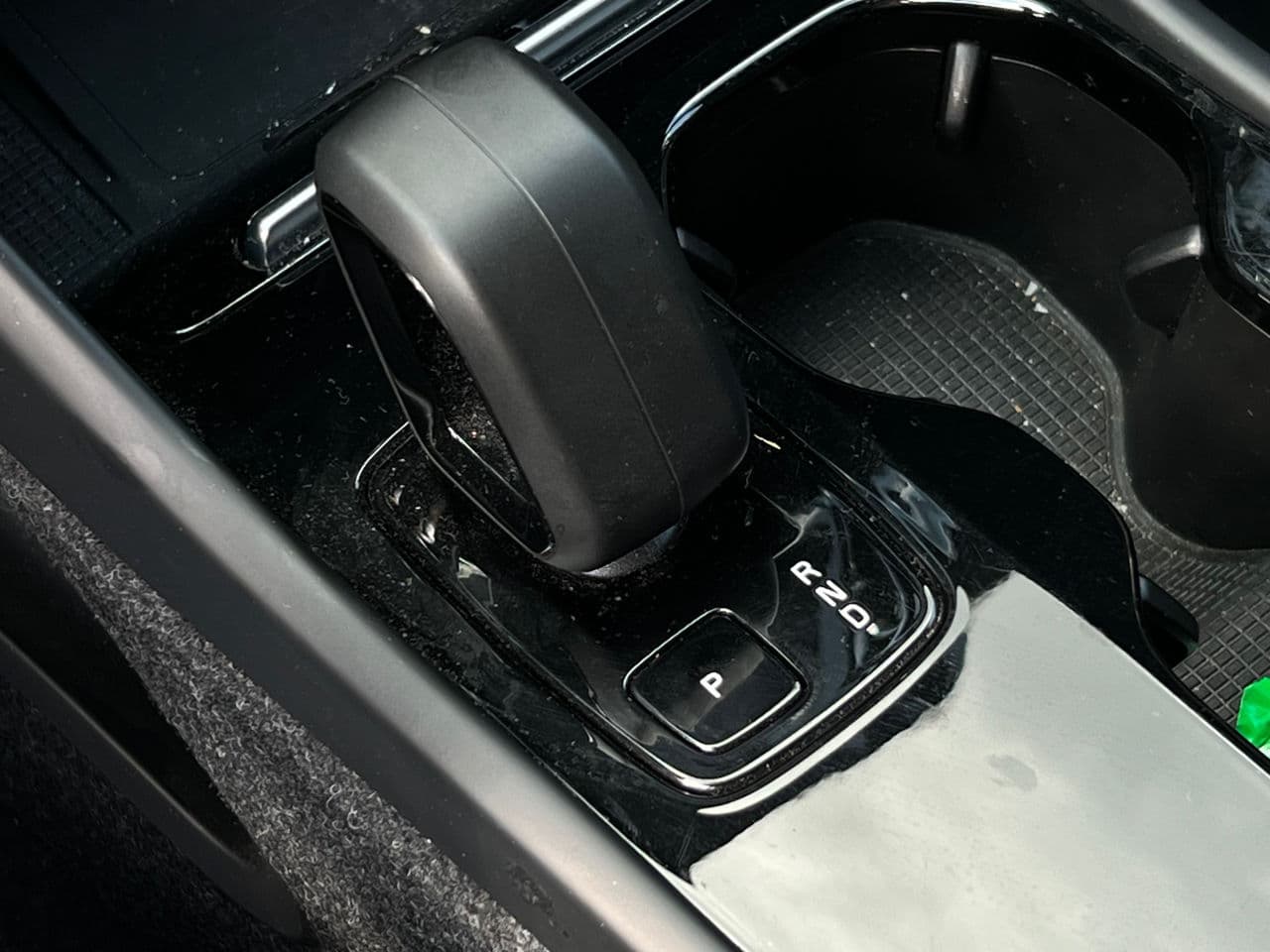 Volvo XC 40 2022 — Миниатюра 13